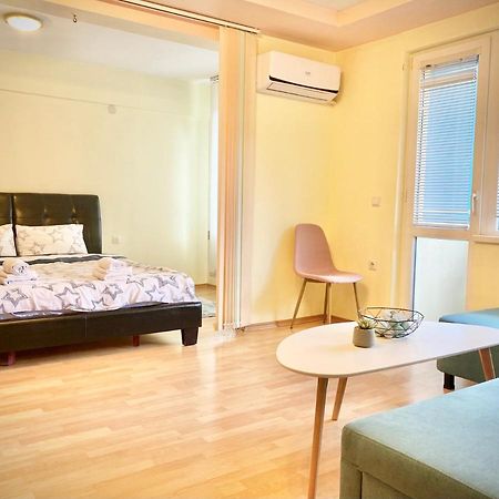 Sunny Central Apartment With Tv & Wi-Fi Stara Zagora Exterior photo
